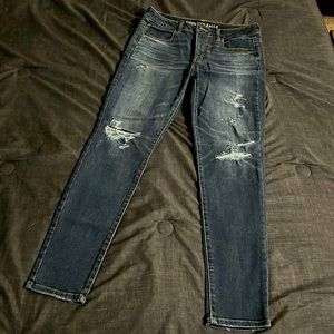 American Eagle High Rise Jegging in size 10R - Dark Ripped Jeggings - NEVER WORN